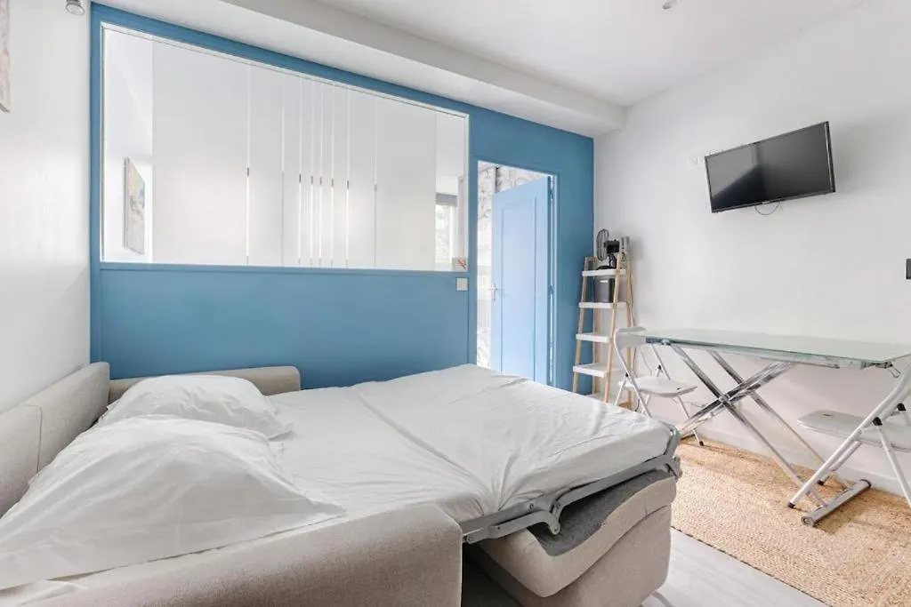 Charming Apartment Gambetta - Saint Fargeau II Paris
