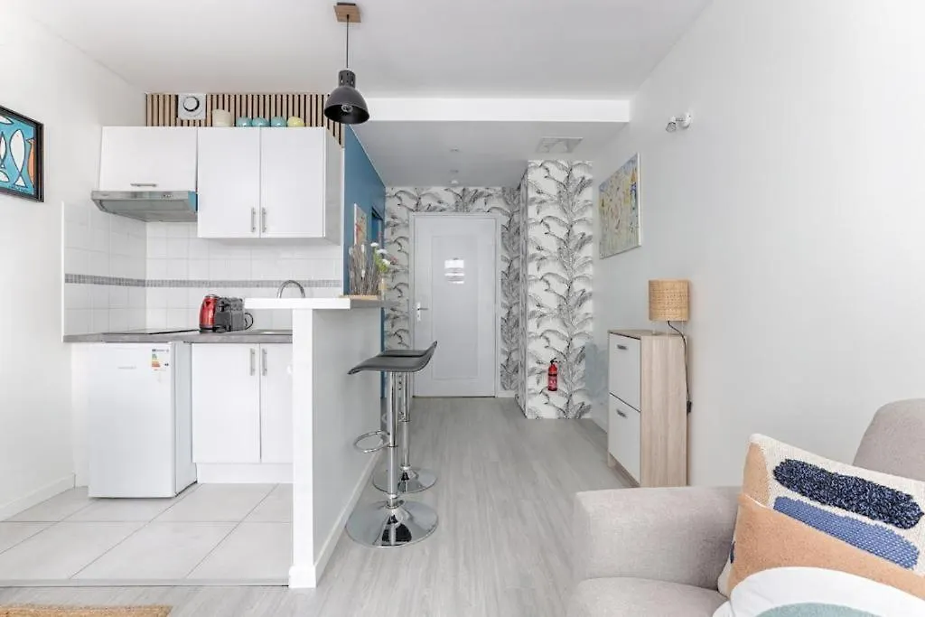 Charming Apartment Gambetta - Saint Fargeau II Paris