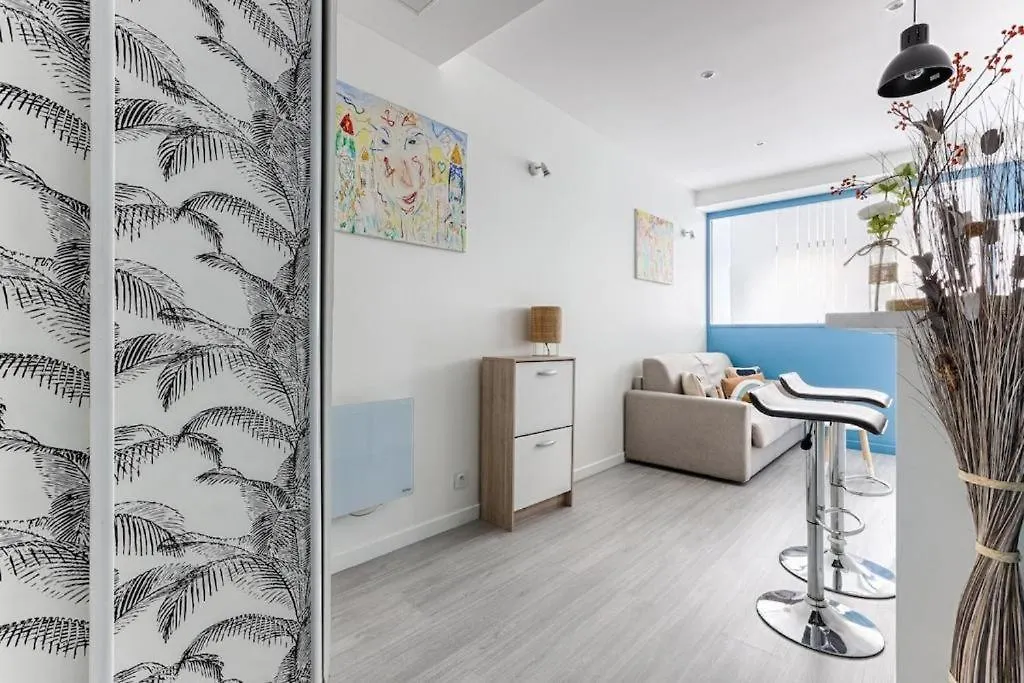 Charming Apartment Gambetta - Saint Fargeau II Paris