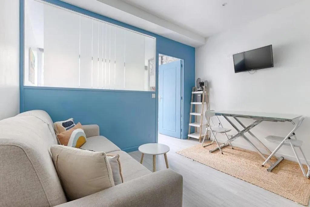 Charming Apartment Gambetta - Saint Fargeau II Paris